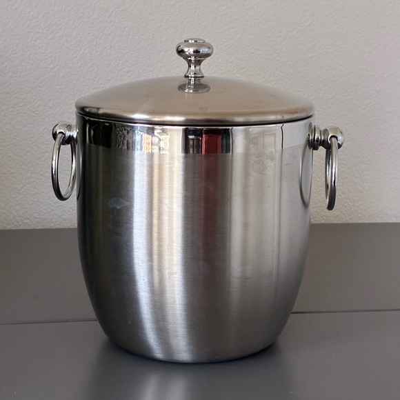 Stainless Steel Ice Bucket with Tongs - Picture 2 of 6